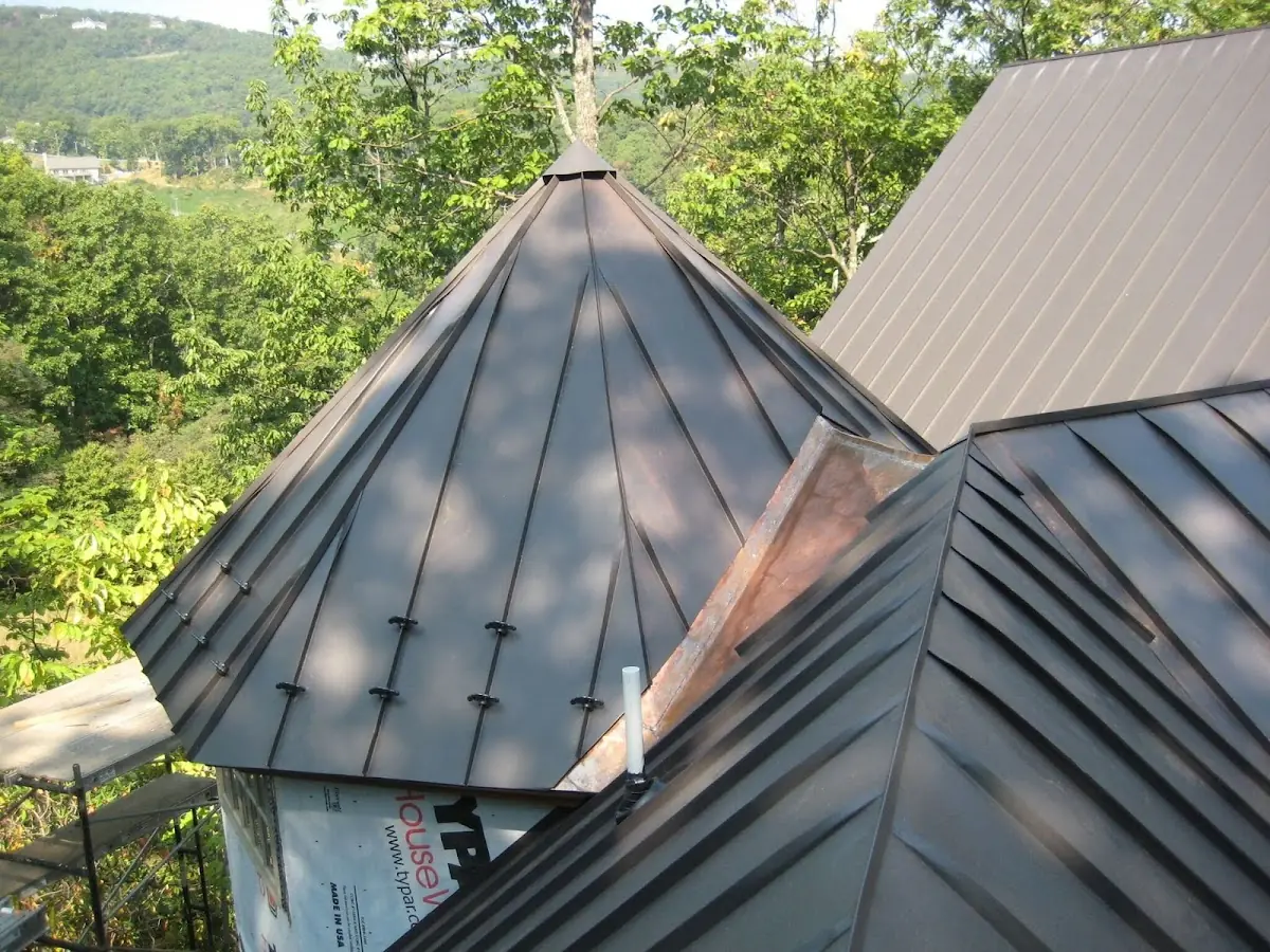 Professional Gutter Cleaning by Craftsman Roofing in Brookhurst
